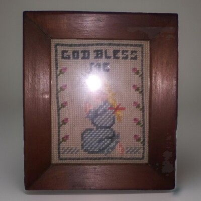 Vtg Needlepoint Girl Praying ''God Bless Me''; Framed Picture w/ Glass; 