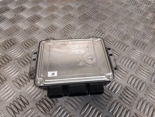 Calculateur BOSCH - PEUGEOT 206 + 1.4L HDI 70CV - Réf : 9666579080  0281012526