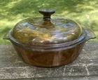 Vintage Pyrex 437 Casserole Dish with lid - Brown/Amber color