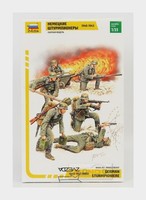 1:35 Zvezda Figures German Soldiers Sturmpioniere 1940 Kit ZS3613 Modellbau