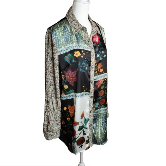 John Mark Patchwork Floral Button Down Tunic Shir… - image 4