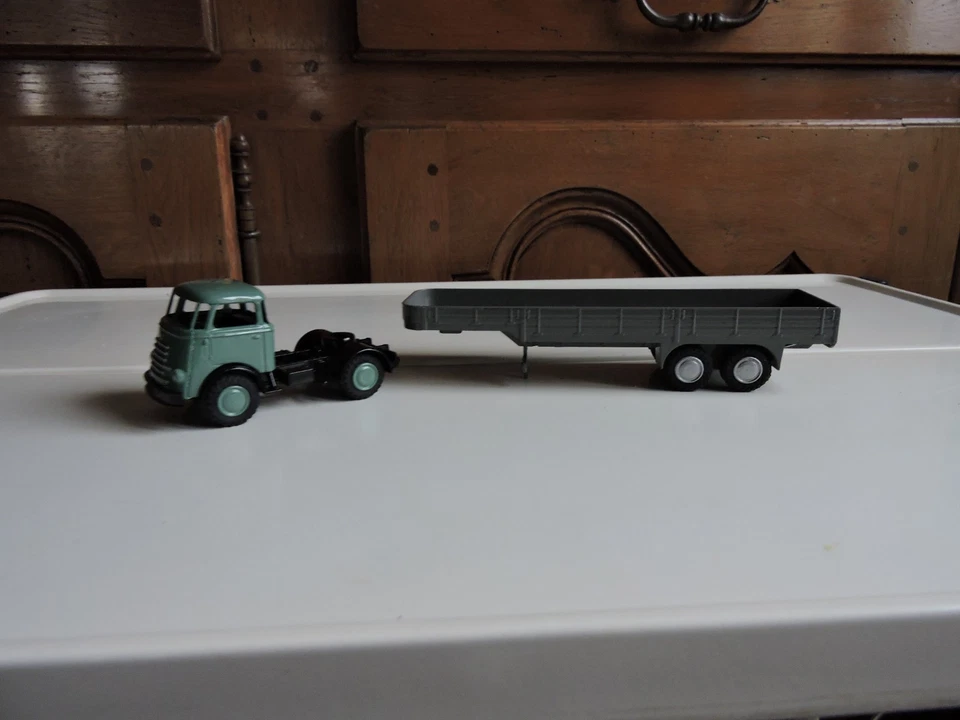 LION  CAR  ANCIEN  CAMION  DAF  +  SEMI  REF : 33 - Photo 3/4