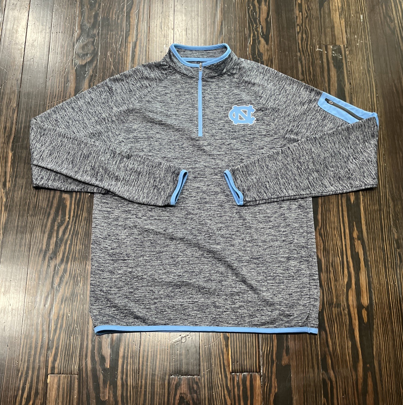 Colosseum North Carolina Tar Heels 1/4 Zip Pullover Men’s Small Blue Gray Poly