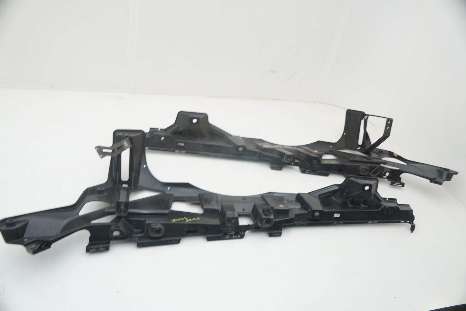 Set 2 Rear Side Quarter Panel Bracket Support Mount 51437336311 BMW i8 2014-20