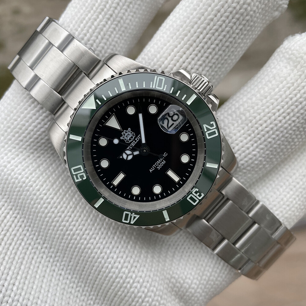 Steeldive SD1953, Black - Green, NH35, Sapphire, Lume, 300m