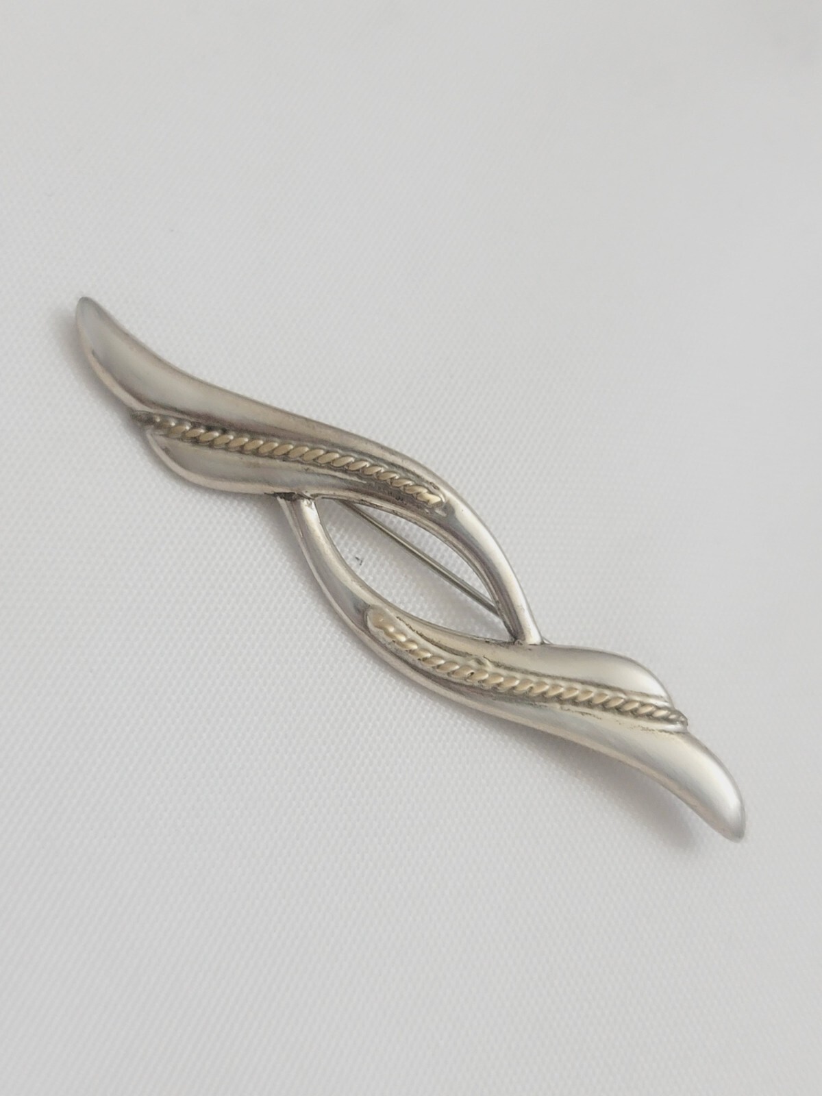 Vintage Artisan 2 Tone Solid Sterling Silver Broo… - image 1