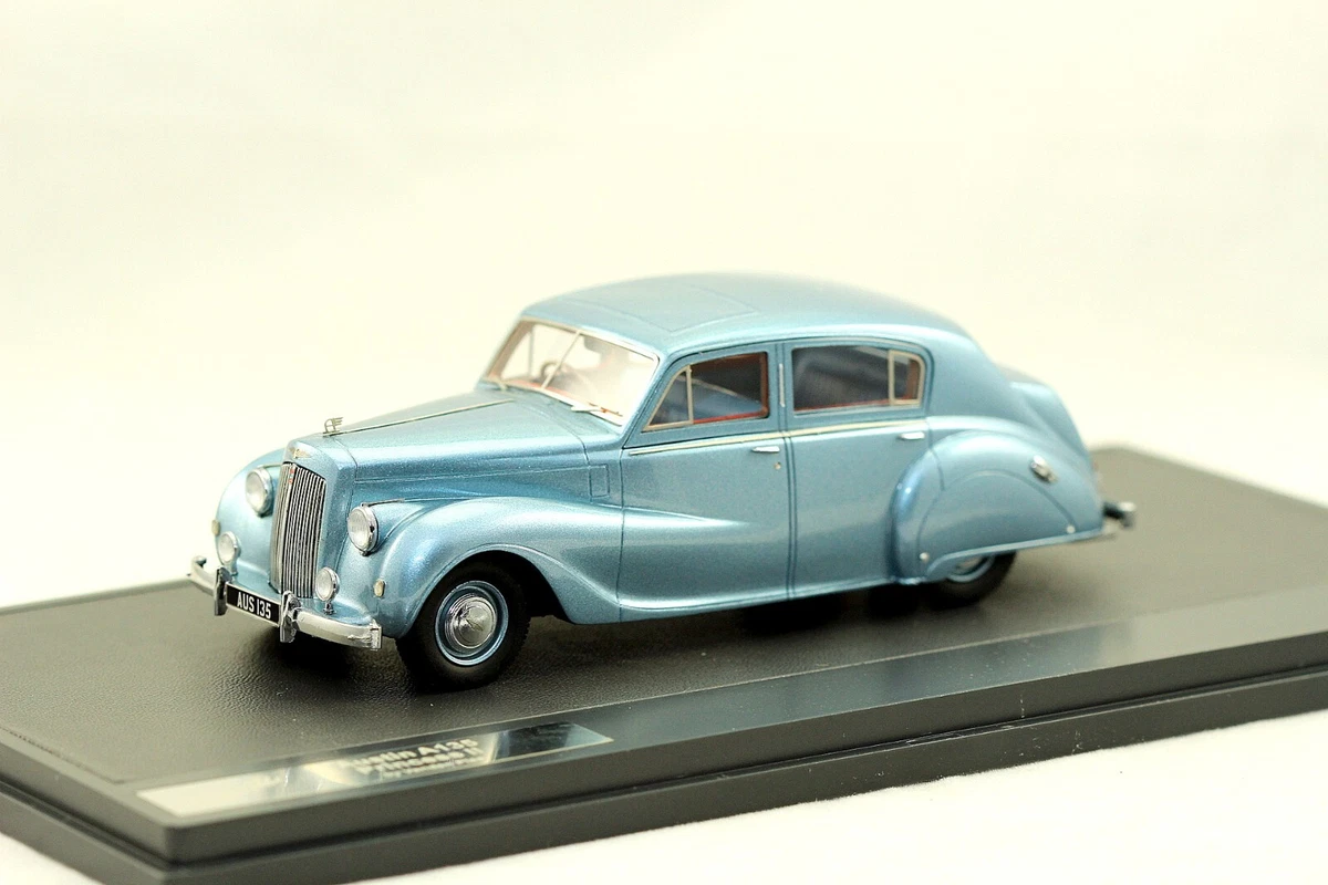 Diecast model cars Austin Princess 1/18 Cult Scale Models 2200 HLS metallise grün/matt-schwarz RHD 1979 1:18 Diecast model cars Austin Princess 1/18 Cult Scale Models 2200 HLS metallise grün/matt-schwarz RHD 1979 1:18