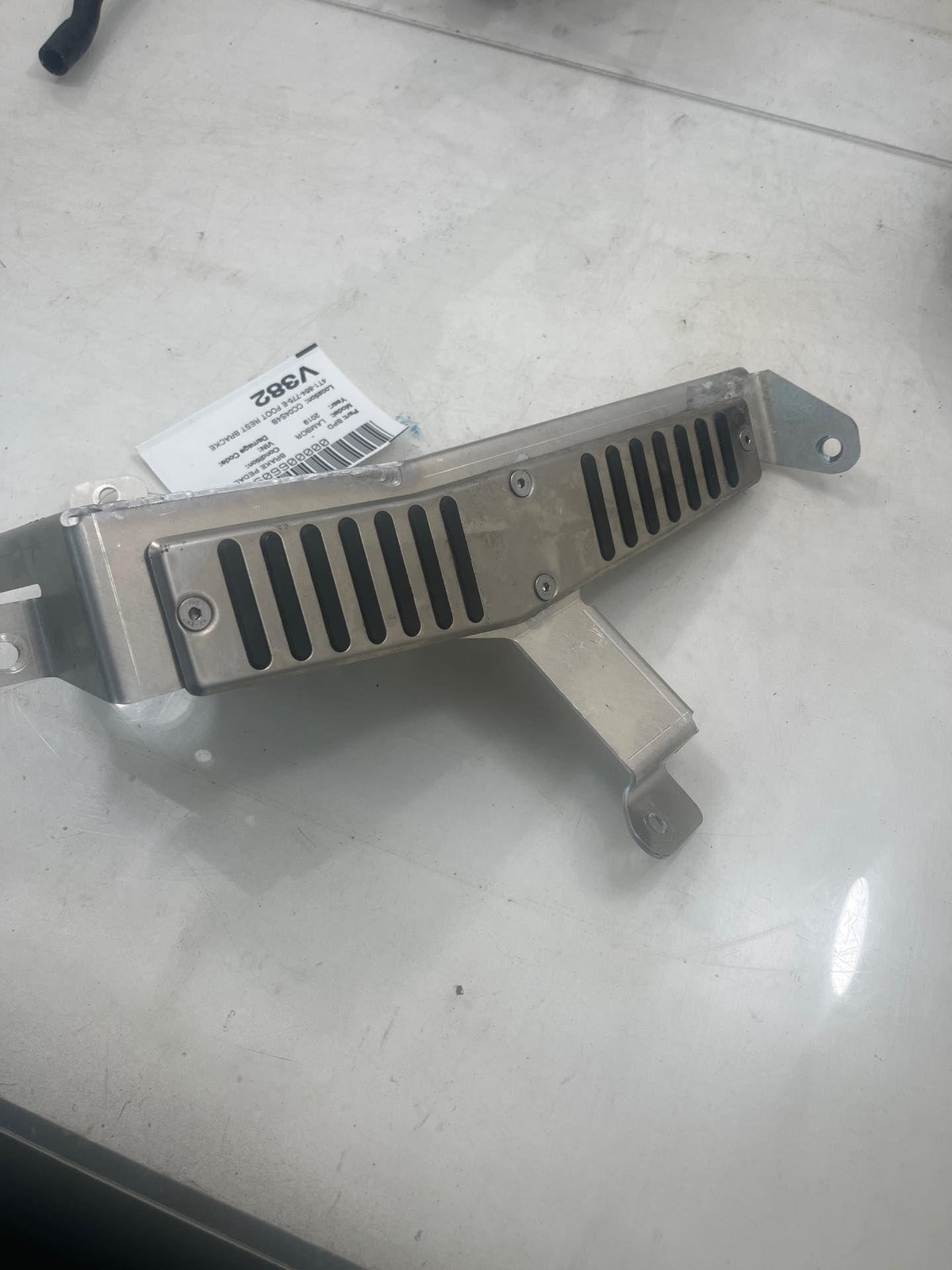 FOOT REST BRACKET 4T1-864-775-E WITH FOOT REST PLATE LAMBORGHINI HURACAN 19