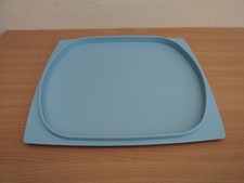 TUPPERWARE - GRAND PLATEAU CAVE à FROMAGE BLEU ( pièce détachée ) Très bon état.