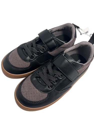New OLD NAVY Low Top Sneakers ( Toddler - Boy ). Black & Gray Size 11 - Picture 4 of 7