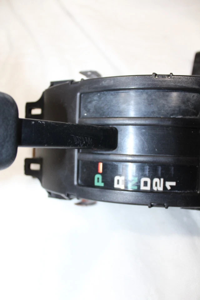 86-97 Nissan HARDBODY D21 Automatic GEAR Shifter Assembly AUTO Floor w/ OD Clean - Image 4 of 4