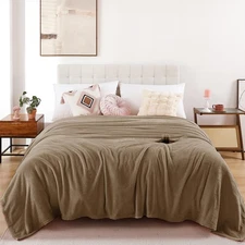 Beige Queen Size Fleece Throw Blanket for Bed Couch, Soft Warm Fuzzy Cozy Bla...