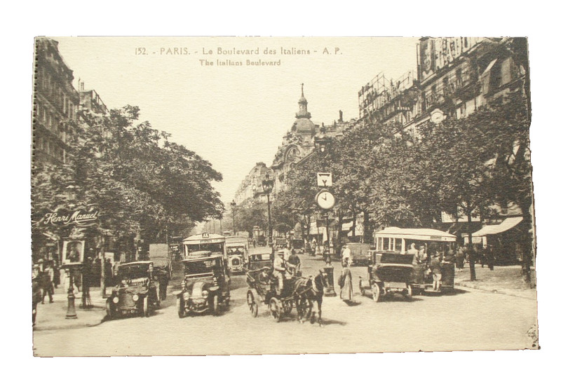 FRANCE PARIS the italians boulevard POST CARD UNUSED 1920