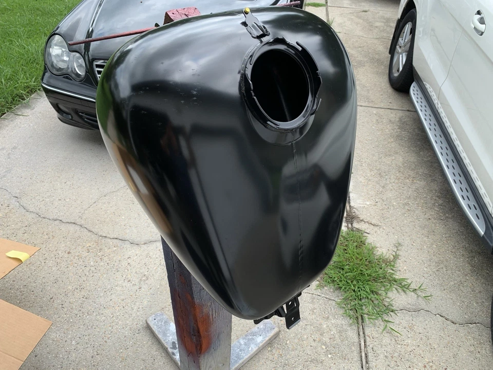 Harley-Davidson Touring 2008-2023 fabricante de equipos originales tanque de combustible de gasolina negro vivo 61356-08 Foto 3 de 4