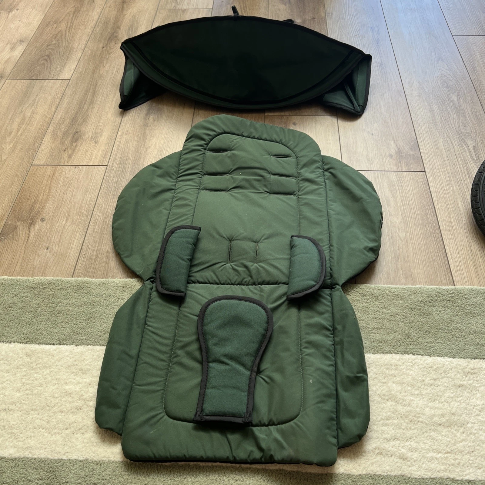Out N About V6 Buggy Fabrics And Seat Liner plus sun screen Green Genuine.
Opens in a new window or
