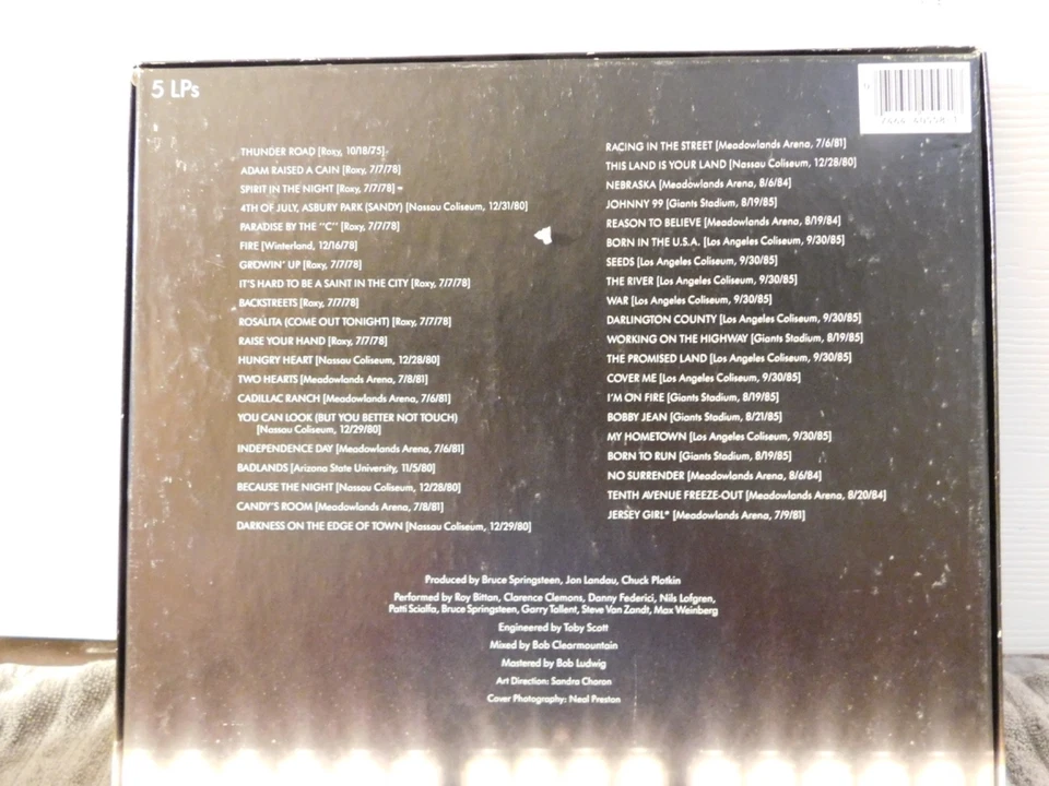 BRUCE SPRINGSTEEN AND THE E STREET BAND / LIVE 1975-1985 5 LP BOXSET - READ - Image 2 of 4