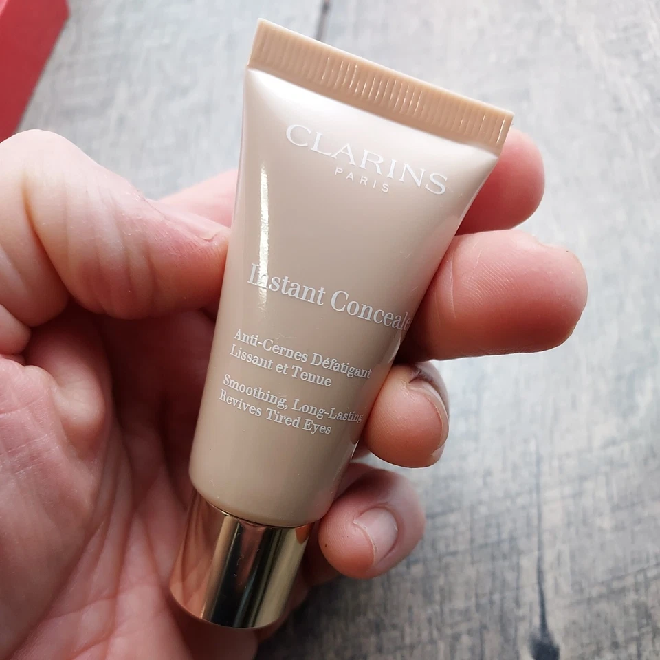CLARINS Instant Concealer SHADE 01 .5oz Full Size - Image 3 of 4