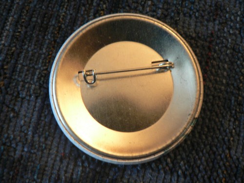 Uncle Bill Wants Your Money ANTI BILL CLINTON President 2 1/4" Pin BUTTON - Picture 2 of 3