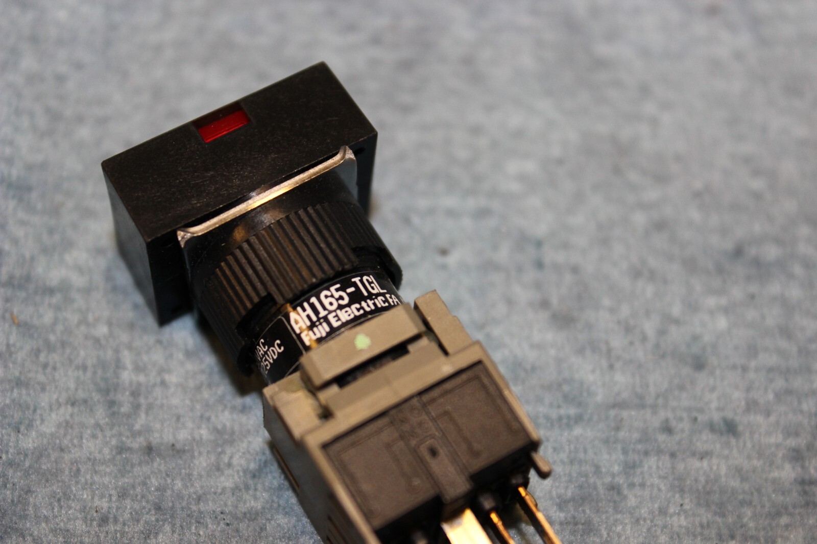 New Fuji AH165-TGL Electric Red Pushbutton 5A 24V