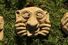 Steingesicht  Zunge Steinfigur frostfester Steinguss 