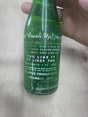 Vintage 7UP Glass Bottle Swimsuit Girl Bubbles 7 FL. OZS pair Columbus Ohio - Picture 7 of 24