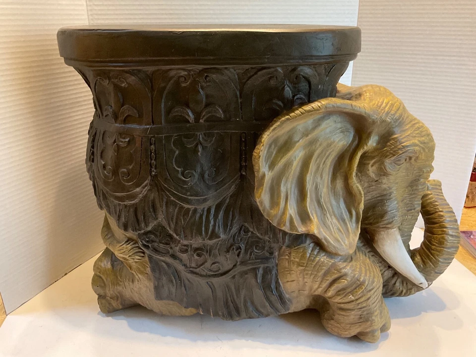 Design Toscano The Sultans Elephant Sculptural Side Table - Image 4 of 4