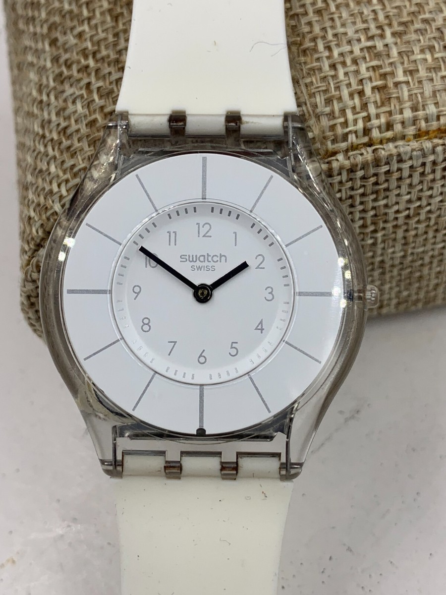 Swatch watch Skin White Classiness SS08K102-S14 Good condition