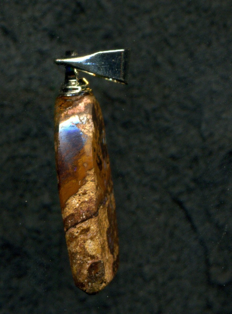 Pendentif Opale Boulder D'Australie - 4,05 Carats Multicolore Naturel