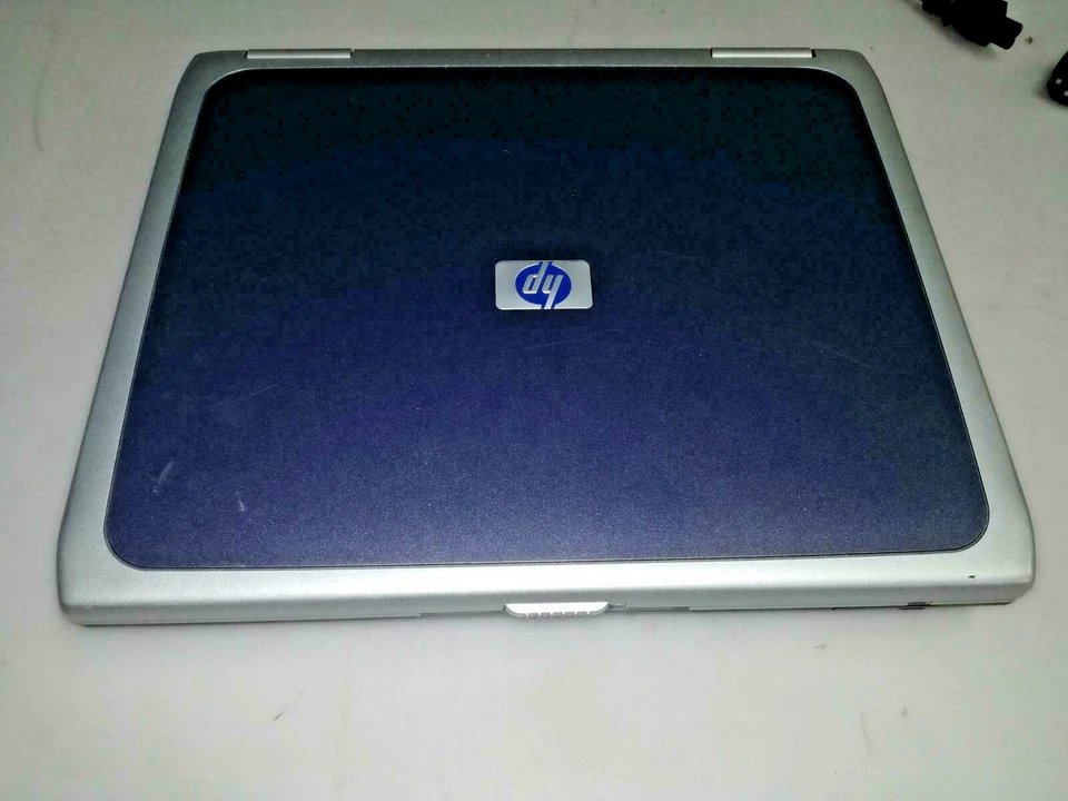 Notebook Hp Pavilion ZE4900 Intel Celeron M 1400MHz Ram 1Gb 40Gb Windows Xp Sp3 - Immagine 2 di 4