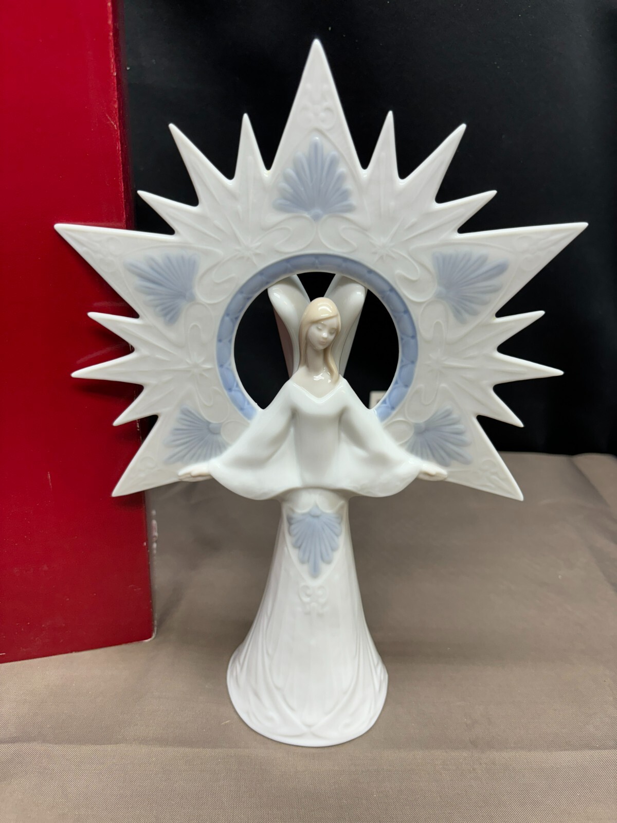 Lladro "ANGEL OF LIGHT" Tree Topper 06501 Original Box & Packaging