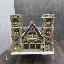 St Nicholas Square Cathedral of Peace Christmas Village Building Retired 2004