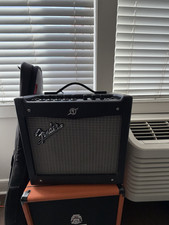 Fender Frontman 15G 15W Solid State 1x8 2-Channel Combo Practice Amp