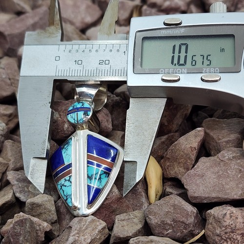 Navajo signiert Sterlingsilber aufwendiger Kanal intarsiert 3D Halskette Anhänger - Bild 7 von 8