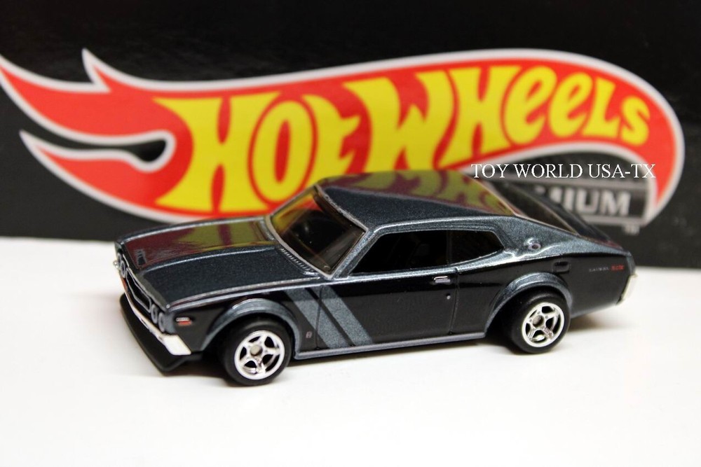 2022 Hot Wheels Nissan Laurel 2000 SGX Premium #45 Boulevard