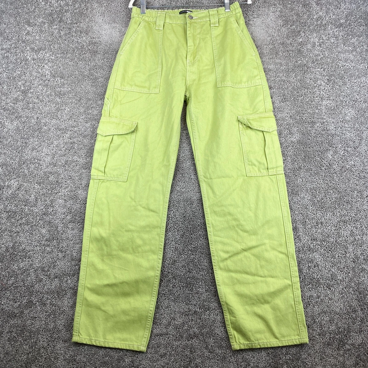 Womens cargo hotsell pants fashion nova
