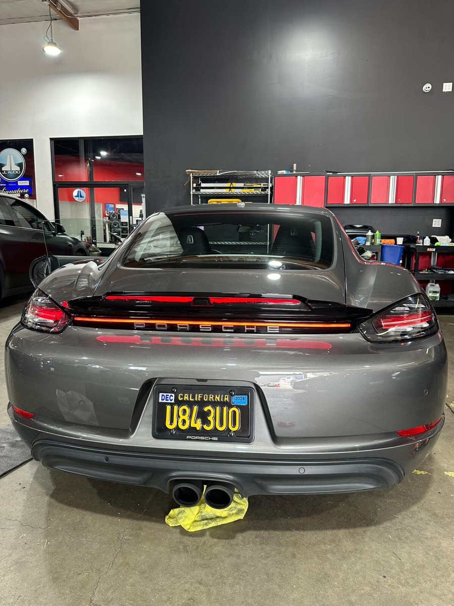 Full-width light kit for PORSCHE 718 BOXSTER 982 CAYMAN 2016 Full-width light kit for PORSCHE 718 BOXSTER 982 CAYMAN 2016
