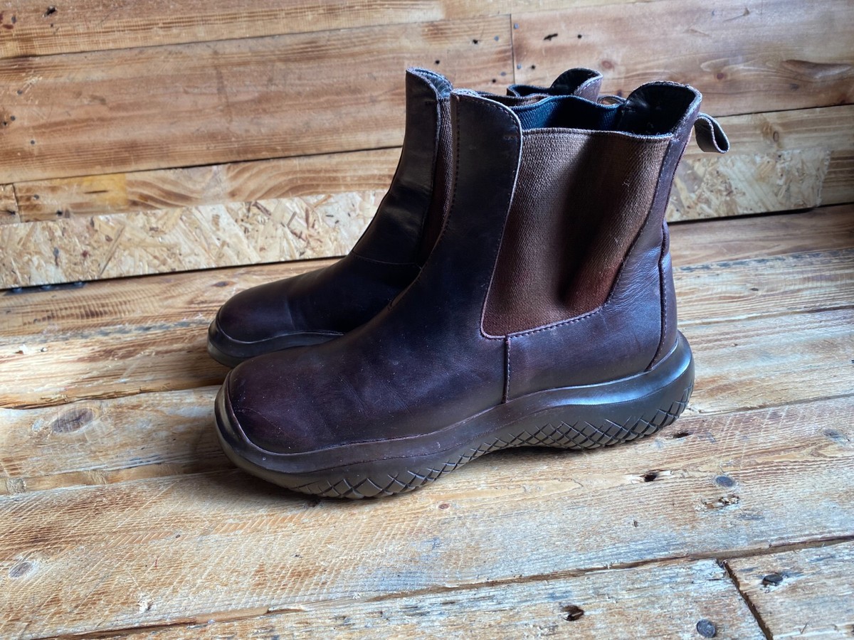 Prada FW 99 Vintage Chunky Leather chelsea brown boots sz 37 Prada FW 99 Vintage Chunky Leather chelsea brown boots sz 37
