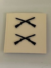 US ARMY INFANTRY PAIR OF ISSUE BLACK SUBDUED CROSSED RIFLES BRANCH INSIGNIA