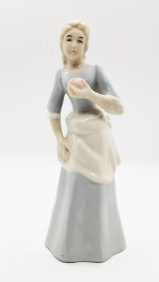 Vintage Spainish Porcelain Girl Woman Apple Spanish Espada Navaro Navarre Spain
