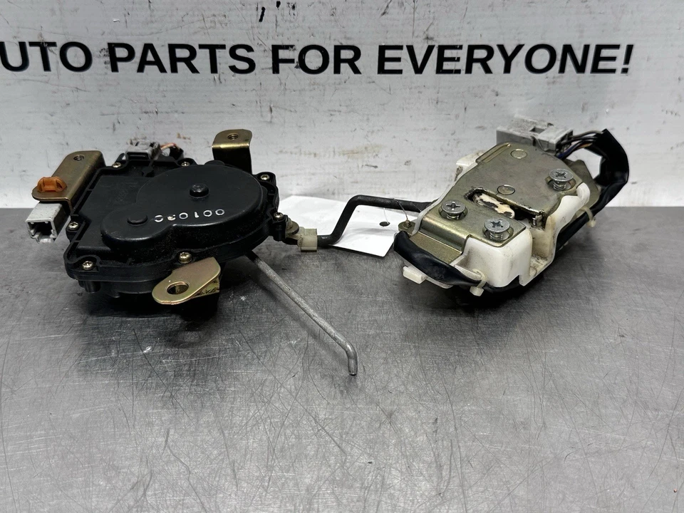 Actuador de cierre de escotilla de maletero trasero Acura Integra 1998-2001 OEM 2 puertas 2 puertas Foto 4 de 4
