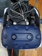 HTC Vive Pro VR Headset Virtual Reality System HMD PC Gaming w/ Integrated Headp