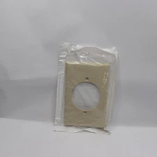 Leviton Midway Single Receptacle Wall Plate Ivory 1-Gang 2.15" 80528-I 