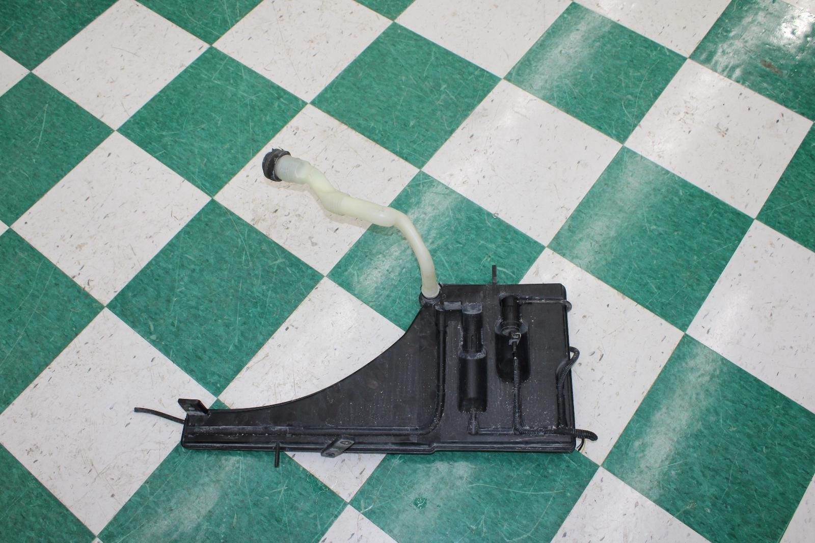 14-19 Ghibli Windshield Washer Bottle Reservoir Jug Tank Assembly Factory OEM OE