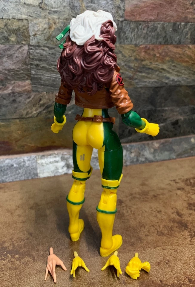 Marvel Legends X-Men ROGUE Target Exclusivo Retro 6" Figura 1/12 Completo COMO NUEVO Foto 3 de 4
