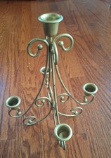 Metalowa złota świeca świąteczna