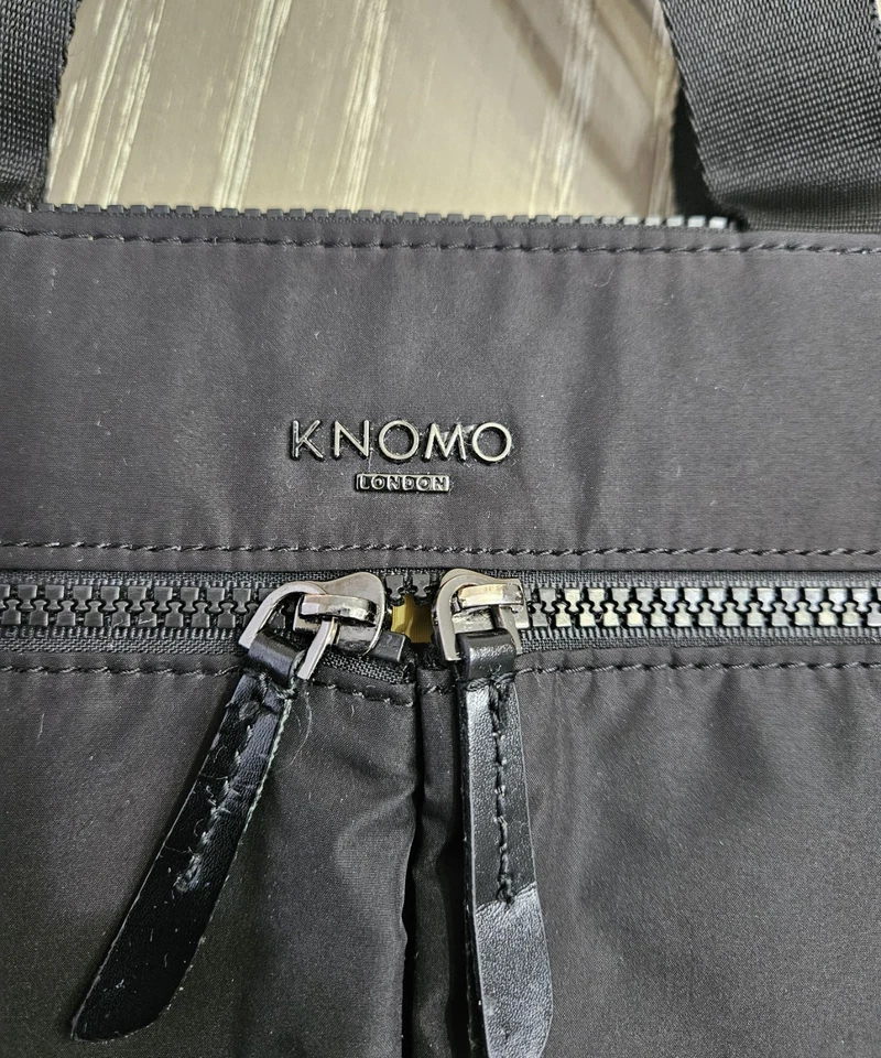 KNOMO Hanover 14" Bolso para Laptop Maletín Negro Plateado Nylon RFID Resistente al Agua. Foto 4 de 4