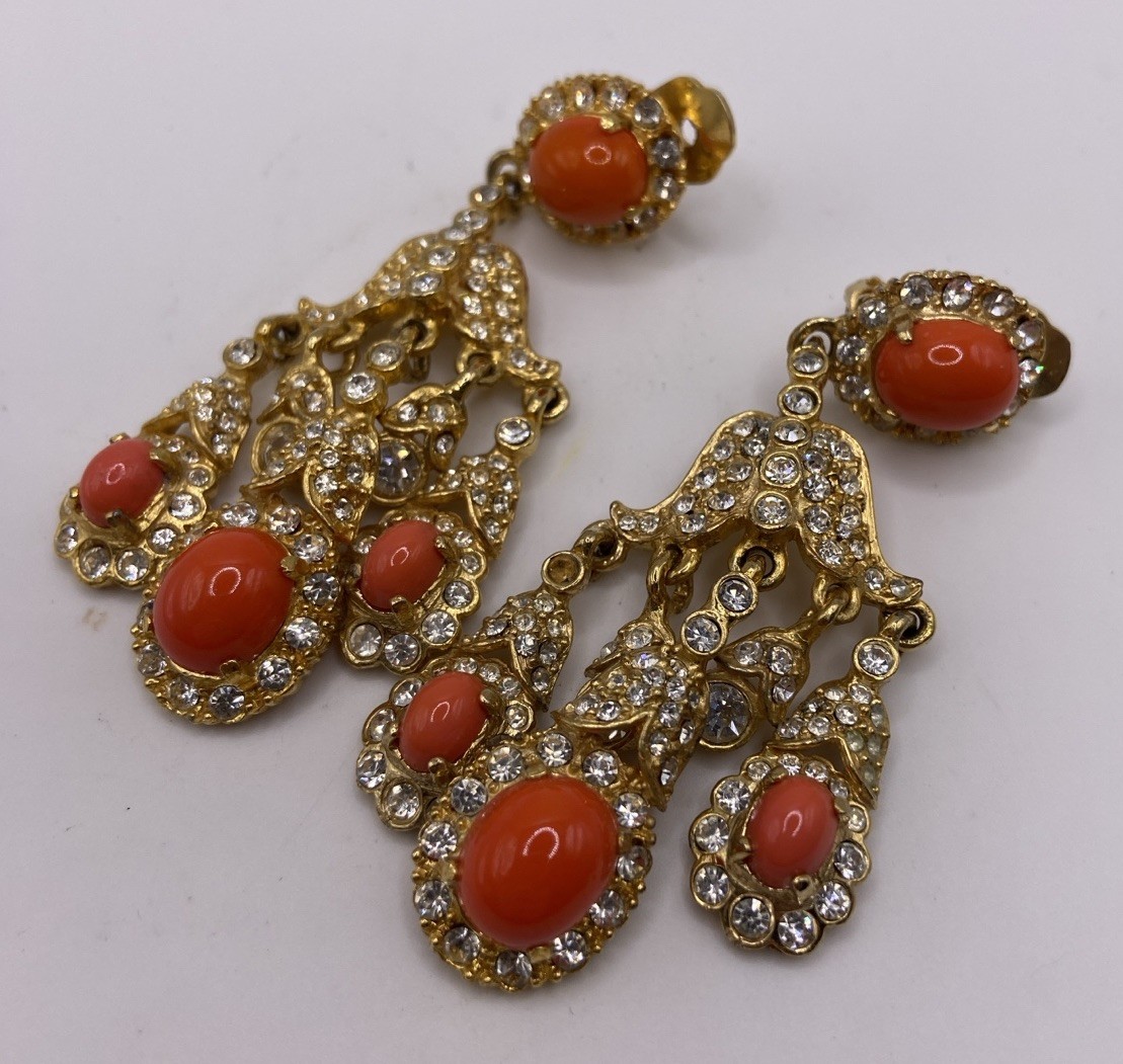 Vtg  KJL Kenneth Jay Lane Faux Coral Drop Dangle … - image 16