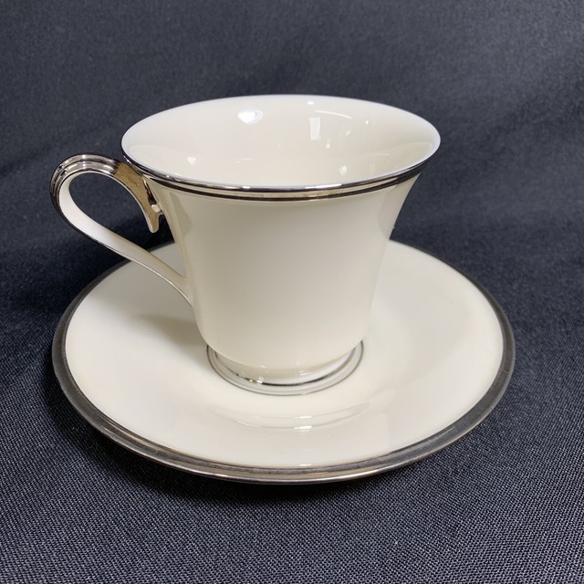 Lenox Solitaire Coffee Tea Cup & Saucer Ivory Platinum Silver Trim USA