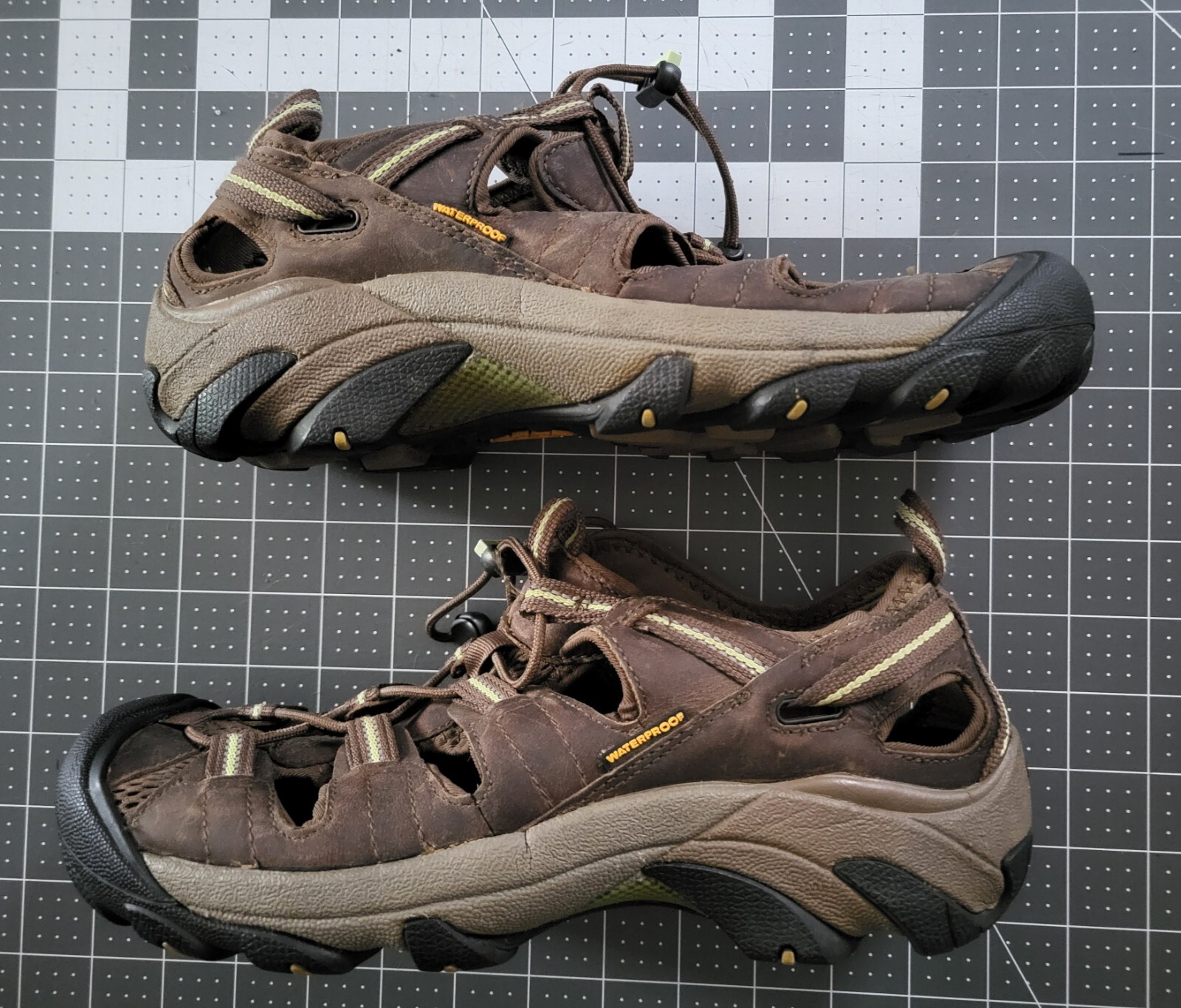 Keen impermeabile donna escursionismo scarpe acqua sandalo taglia 9 pelle marrone vasque