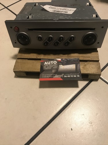 Autoradio CD Renault Scenic II 8200562686 Code Livré Avec